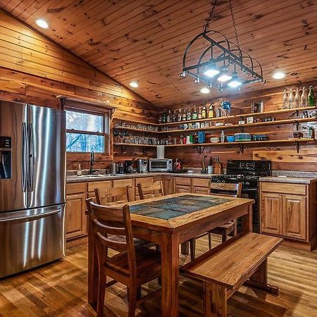 Fly Away Cabin- Modern, Serene, And Convenient Compton Exterior foto